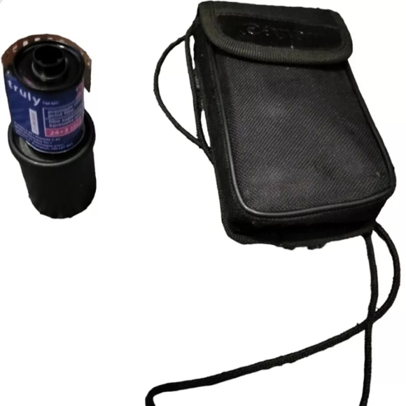 Vintage Canon Prima AF-9S Camera with a film roll - Picture 5 of 6